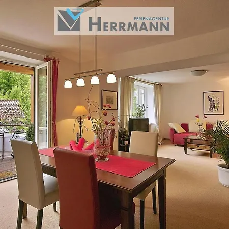 Seidelbast Apartment *